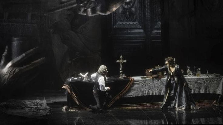 “Tosca” al Petruzzelli fa il tutto esaurito: tra Bari e Puccini una lunga storia d’amore