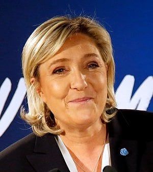 Marine Le Pen riunisce "l'Europa di Trump" in nome della rottura dell'euro