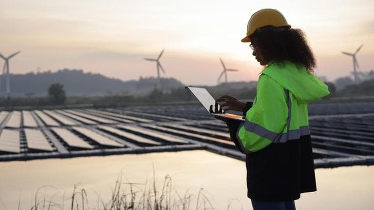 Transizione energetica, il mondo verso +2,6 °C: investimenti record, ma tempi più lunghi