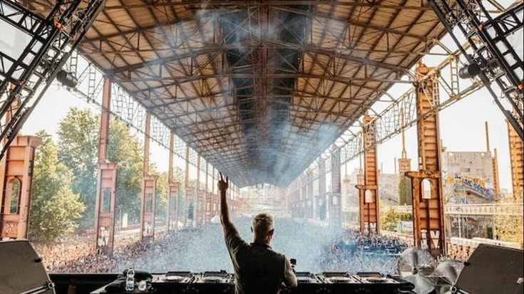 Il Parco Dora con il Kappa Futurfestival diventa tempio della techno per 95 mila