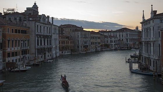 Venezia è sempre una scoperta. Con Canaletto il viaggio tocca presente e passato. E non solo