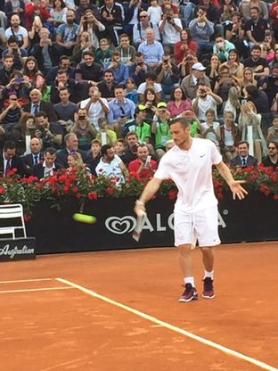 Internazionali, Totti sfida a tennis i campioni