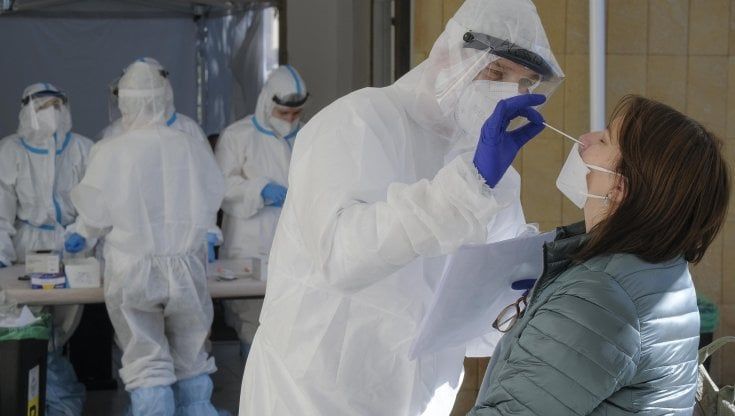 Covid, boom di guariti ma l’Isola resta terza in Italia per numero di contagi