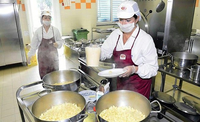 Alessandria, rivolta in mensa<br />mamma contro il piatto unico