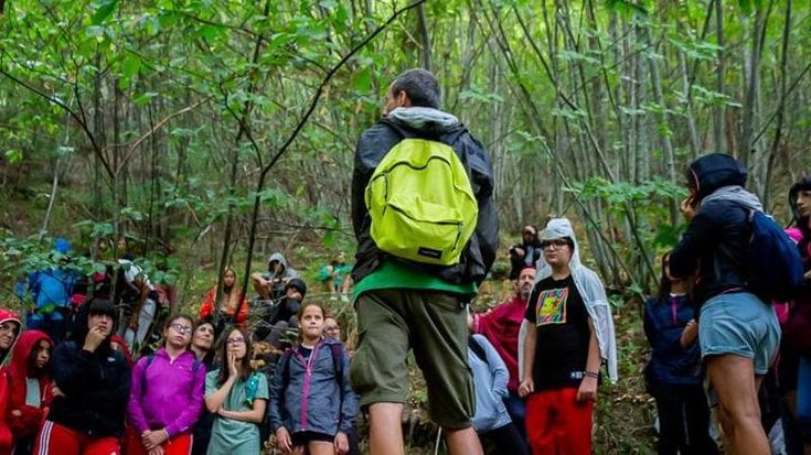 Booktrekking per ragazzi: in venti sulla Via degli Dei per seminare libri e voci