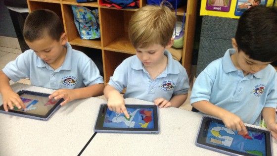I tablet a scuola aiutano studenti stranieri e disabili