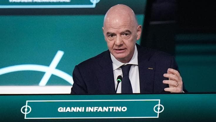 Infantino solo al comando. Il segreto? Tornei extra-large e soldi per tutti