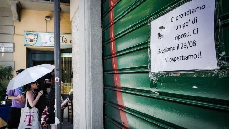 Torino, la città vuota a sorpresa diventa dei turisti