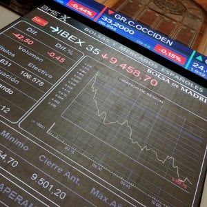 Brusca caduta della fiducia nell'Eurozona, ma le Borse tengono