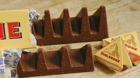 Il Toblerone è "halal", consentito agli islamici: e la destra tedesca lo boicotta