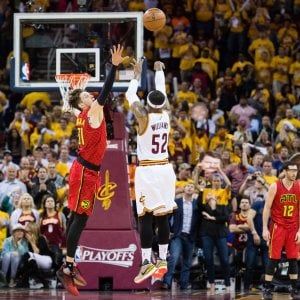 Basket, play-off Nba: Cleveland regina di triple, Atlanta va sotto 2-0
