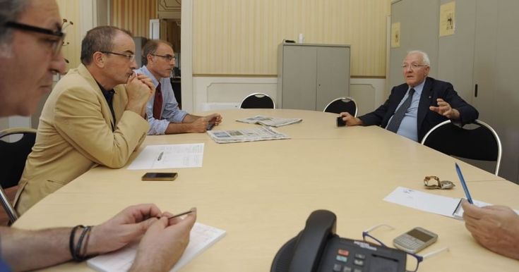 Raimondo Pasquino visita la redazione di Repubblica Napoli