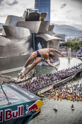 A Bilbao lo spettacolo della finalissima con i fuoriclasse dei tuffi acrobatici