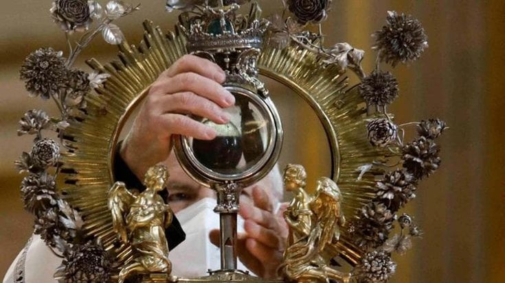 San Gennaro, il sangue si è sciolto