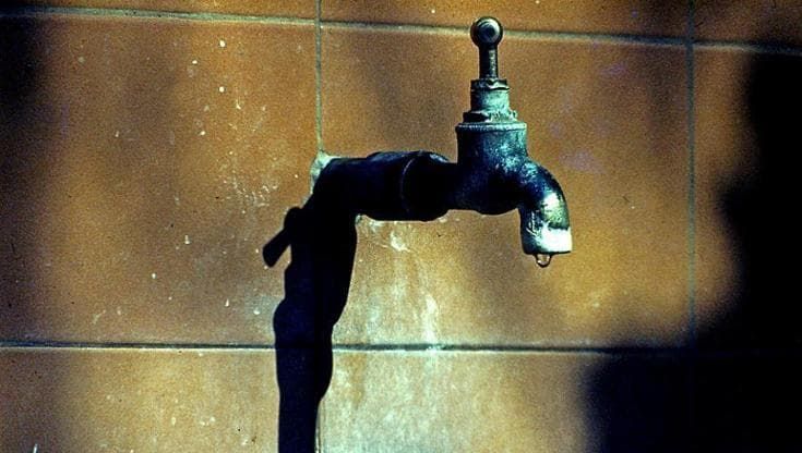 Danni alla rete idrica, niente acqua in quattro quartieri di Palermo