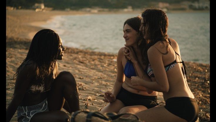 'Le retour' di Catherine Corsini: a Cannes l'arte esplosiva che si trasforma in violenza