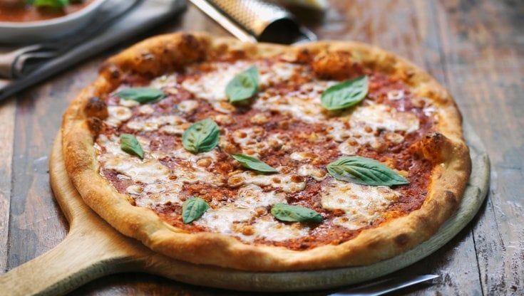 La pizza come metafora: solo i romani la pretendono "romana"