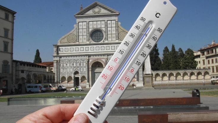 Firenze, il grande caldo non dà tregua: codice rosso fino a domenica