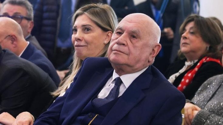 Bartolozzi non si scusa. Schlein: “Svelato il piano del governo”