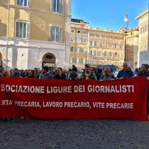 Genova, giornalisti in piazza contro gli insulti del M5s