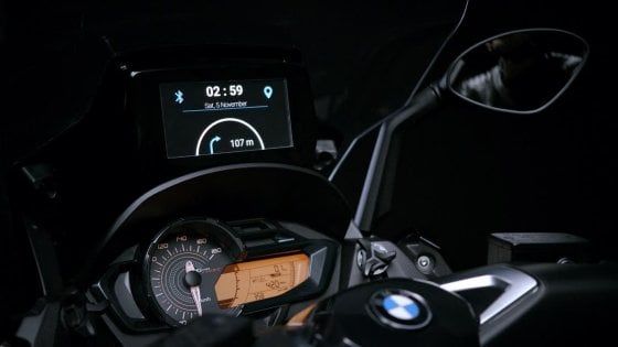 Samsung, un parabrezza "smart" per gli scooter