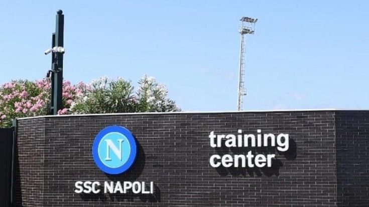 Napoli, allenamento congiunto con la Juve Stabia a Castel Volturno: doppiette per Lukaku e Neres