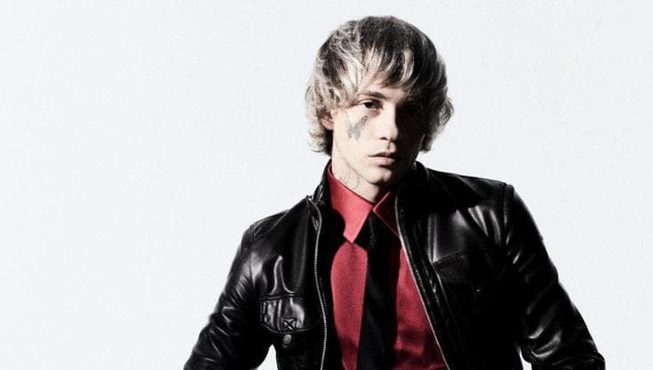 Chiello debutta a Sanremo con “Ti penso sempre”: “È la mia canzone meno storta”