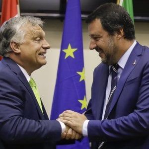 Il "no" della Milano dell'accoglienza a Salvini, il ministro ironizza: "Incorreggibili"