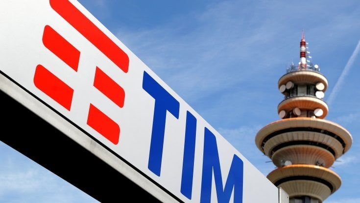 Rete unica, Tim soffre in Borsa il tramonto del piano. Colao: "Il nostro obiettivo politico è banda larga a tutti, faremo gare"