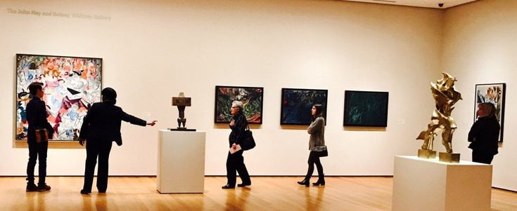 La protesta del Moma contro il bando di Trump: espone opere di artisti dei 7 Paesi colpiti 
