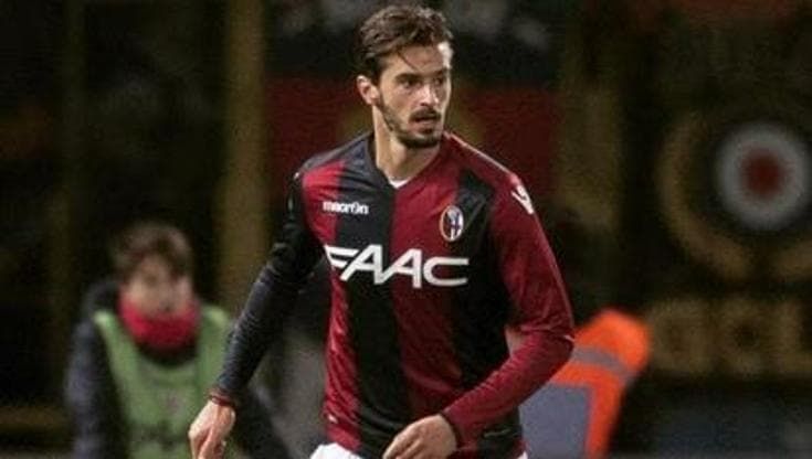 Marios Oikonomou è morto dopo lo schianto in moto. L’ex difensore rossoblù aveva 33 anni