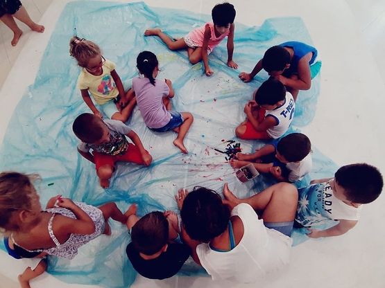 Ischia, un laboratorio per i bimbi “terremotati” dai proventi del calendario del “Rizzoli”