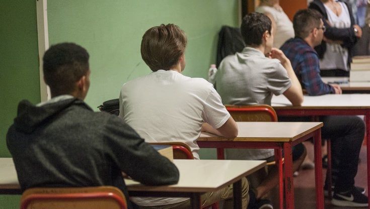 Maturità, il testo di Vera Gheno e Bruno Mastroianni sull'iperconnessione