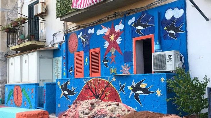 Arenella, i residenti si autotassano per riqualificare la borgata: “Il Comune ci ha abbandonati”