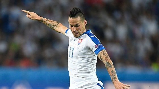 Il ct della Slovacchia: "Altro che Napoli, Hamsik merita un top club"