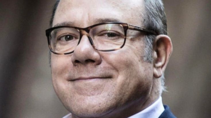 “Mi scrive Verdone”, la truffa via mail che inganna i fan. Ma lui avverte: “È tutto falso”