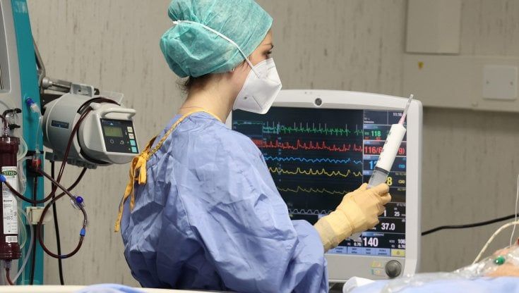 Covid a Milano, i diari dei risvegli dalla Terapia intensiva: "Una memoria contro il vuoto"