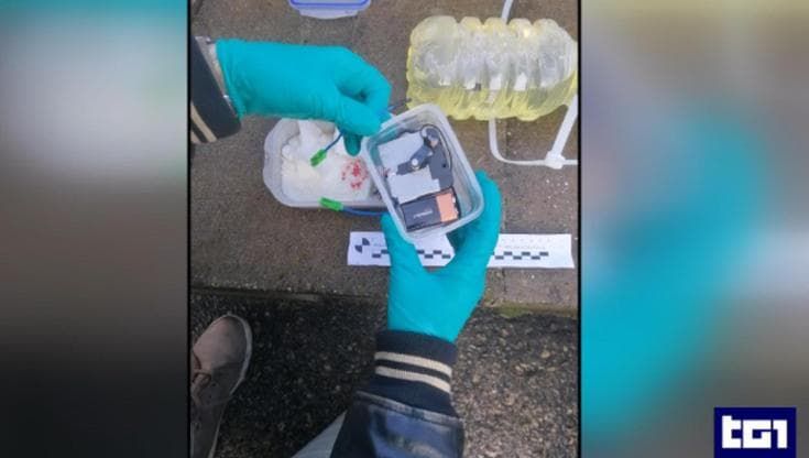 Sabotaggio ferrovie a Bologna e Pesaro, si cercano tracce di Dna sull’ordigno inesploso