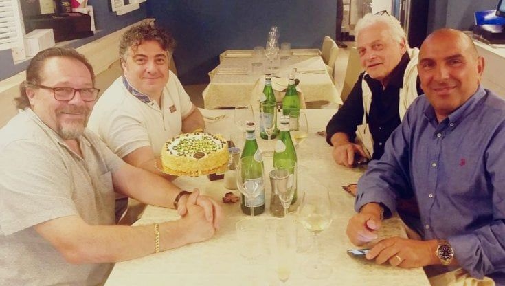 La cena dei sopravvissuti al Covid: “Amici dopo la terapia intensiva”