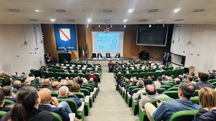 Casillo: “Troppo cari i parcheggi accanto alle stazioni Eav, freno all’utilizzo del mezzo pubblico”