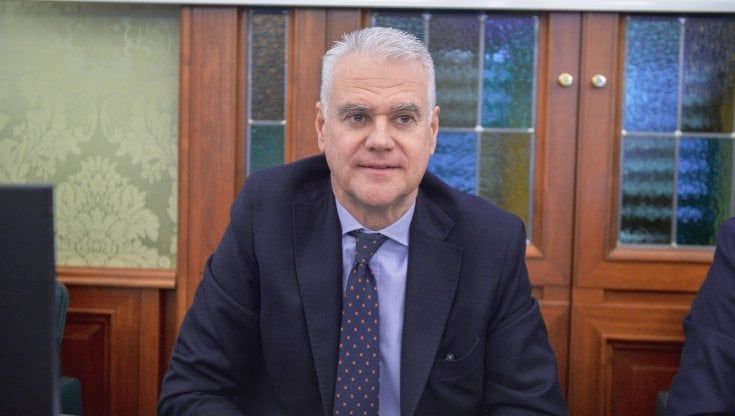 Lavoratori pubblici, Zangrillo: "Rinnovare contratti". 36mila nuovi posti nel 2022-2023. Smart working? "Può funzionare come nel privato"