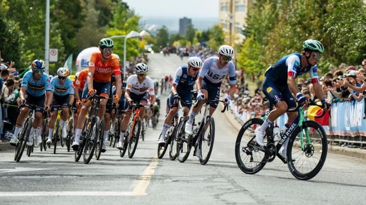 Mondiali di ciclismo, la Rai si perde il finale e scoppia la polemica. “Problema tecnico”