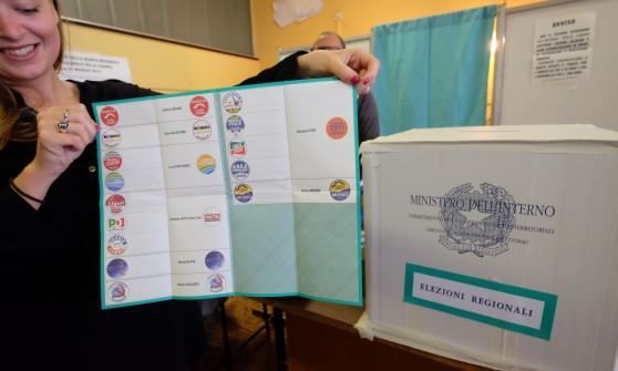 Liguria, gli exit poll premiano Toti e Salvatore, Paita terza poi Pastorino