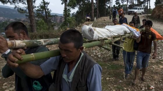 Nepal, altri 66 morti per il nuovo sisma. E la terra continua a tremare