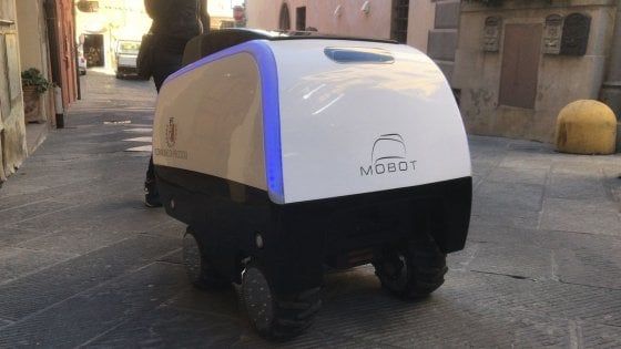 Dal supermercato a casa, ecco MoBot: il carrello robotico che aiuta a portare la spesa