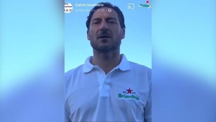 Chef Rubio contro Totti: "Una carriera da capitano per finire camerata"