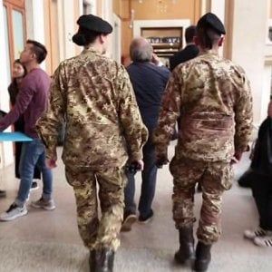 Roma, stipendi gonfiati: 4 granatieri sotto accusa 