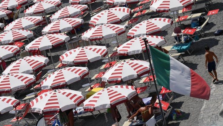 Balneari, sale la tensione nella maggioranza. Draghi ottiene dal Cdm il via libera a mettere la fiducia sul ddl Concorrenza