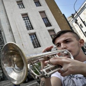 Abolizione province, 'silenzio' in piazza Matteotti per salutare il Consiglio di Napoli