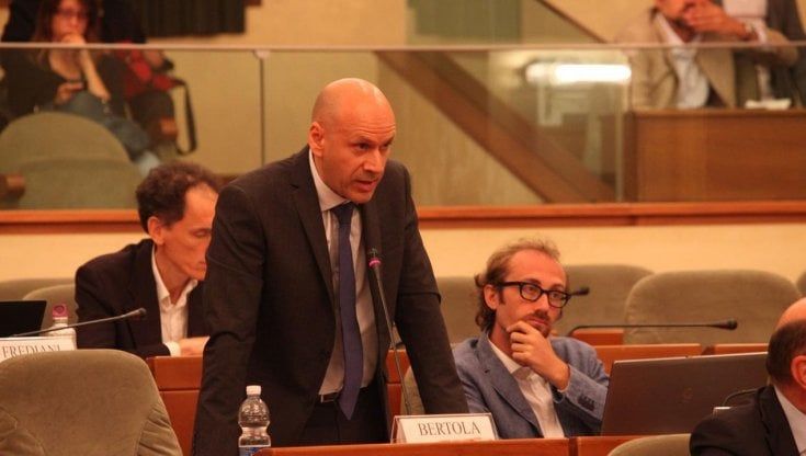 Terremoto M5s, se ne vanno i consiglieri regionali Bertola e Frediani: "Casa invivibile" 